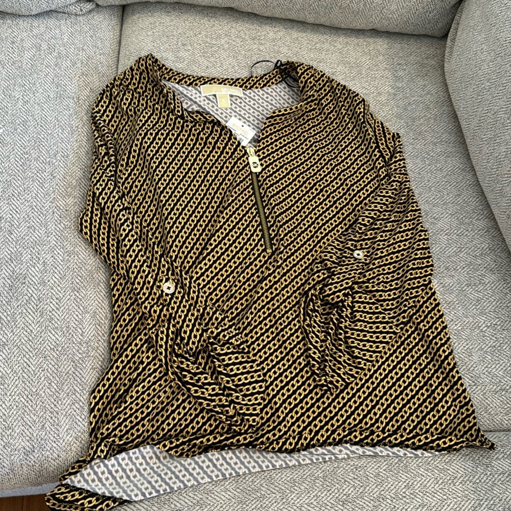 Michael Kors top.   NO TAG
